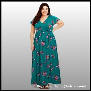 ⭐️HOST PICK⭐️ TORRID 0 Green Floral Maxi Dress